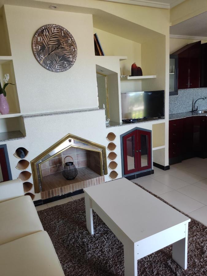 Confortable Apartamento Con Vistas Al Mar Торевьиа Экстерьер фото