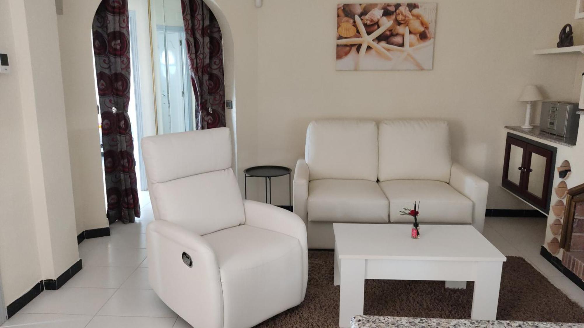 Confortable Apartamento Con Vistas Al Mar Торевьиа Экстерьер фото